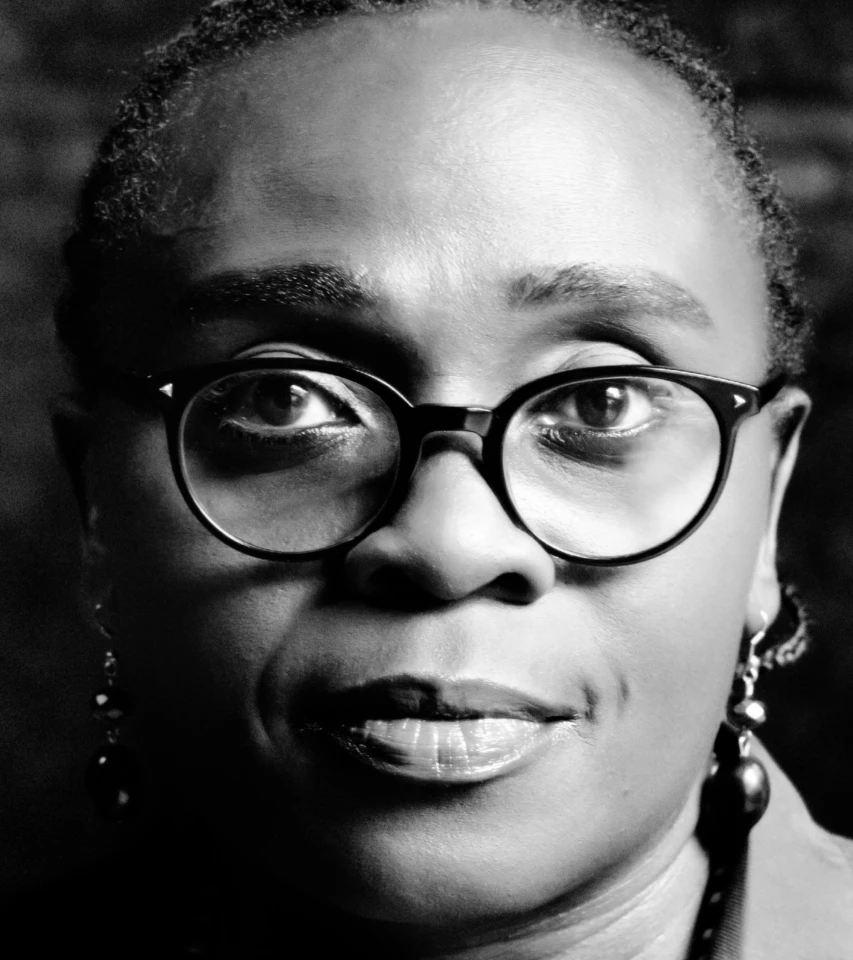 Portrait of Jennifer Nansubuga Makumbi in black and white
